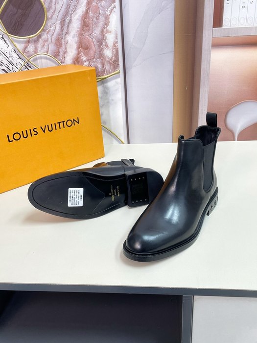 Shoes Louis Vuitton Chelsea boots Black 001
