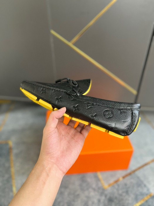 Shoes Louis Vuitton Driver Moccasin Black
