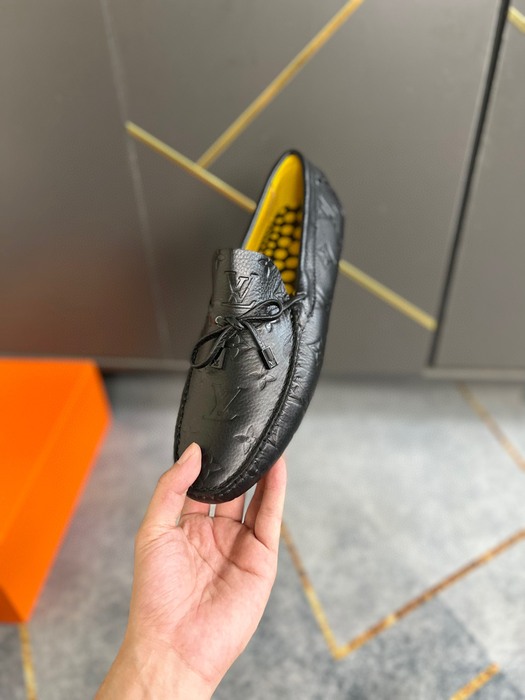Shoes Louis Vuitton Driver Moccasin Black
