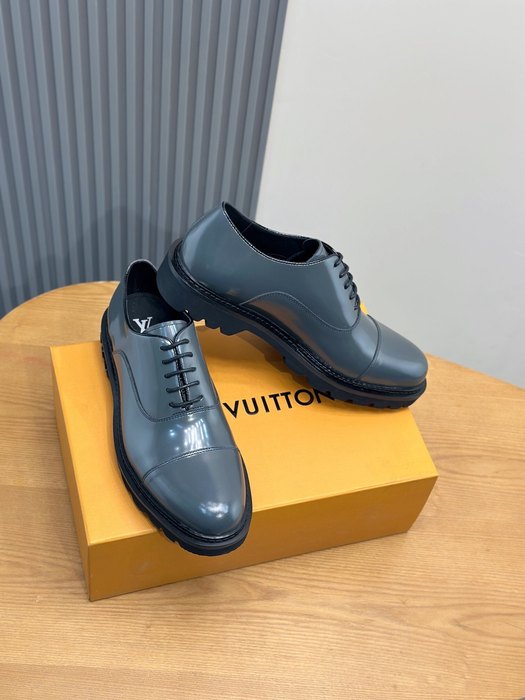 Shoes Louis Vuitton Oxford derby Grey
