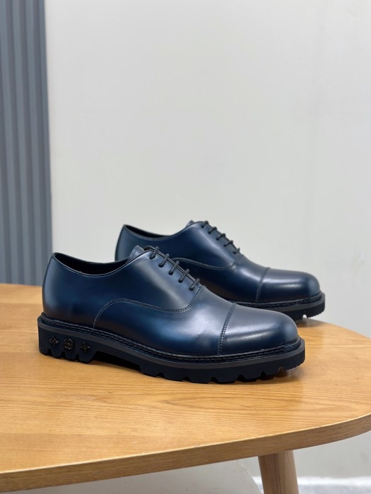 Shoes Louis Vuitton Oxford lace up Black 001