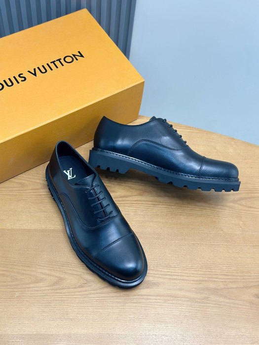 Shoes Louis Vuitton Oxford lace up Black