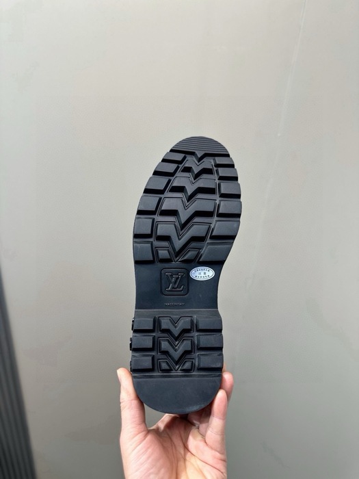 Shoes Louis Vuitton Oxford lace up Black