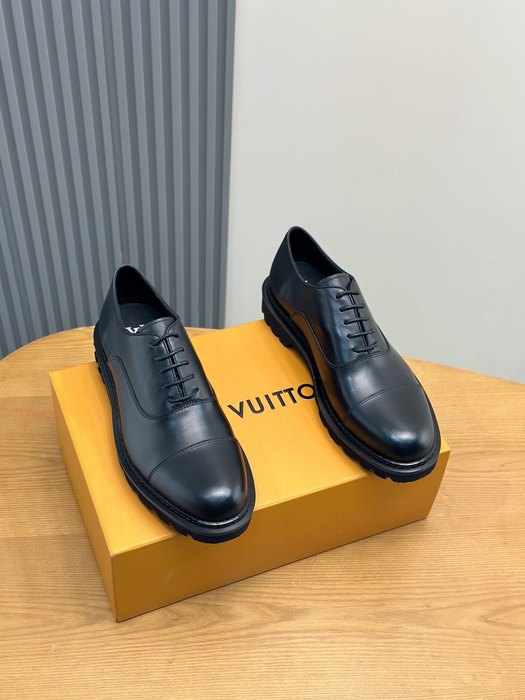 Shoes Louis Vuitton Oxford lace up Black