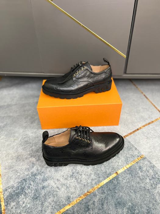 Shoes Louis Vuitton Oxford leather embossed Black
