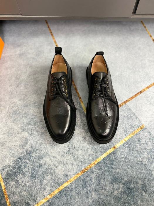 Shoes Louis Vuitton Oxford leather embossed Black