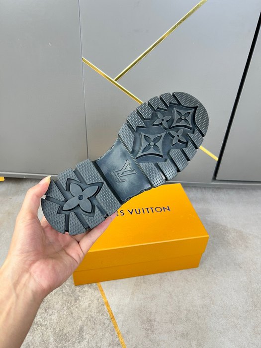 Shoes Louis Vuitton brogue derby Black 001