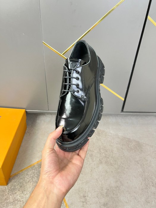 Shoes Louis Vuitton brogue derby Black 001