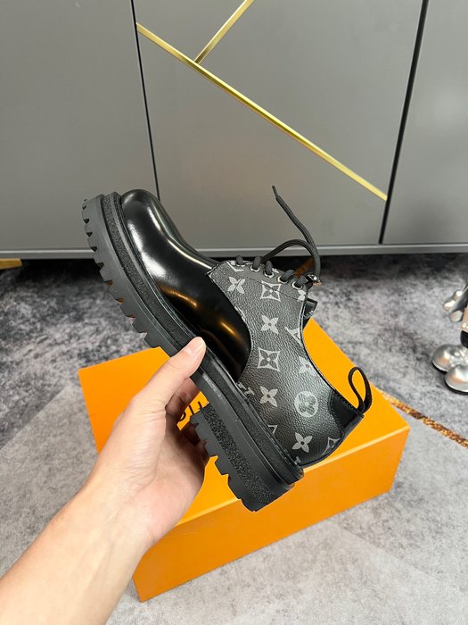 Shoes Louis Vuitton business casual derby White