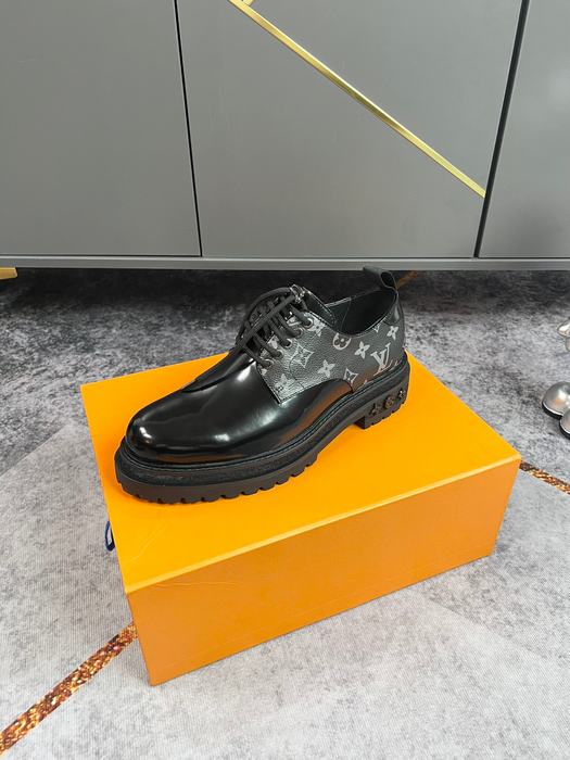 Shoes Louis Vuitton business casual derby White