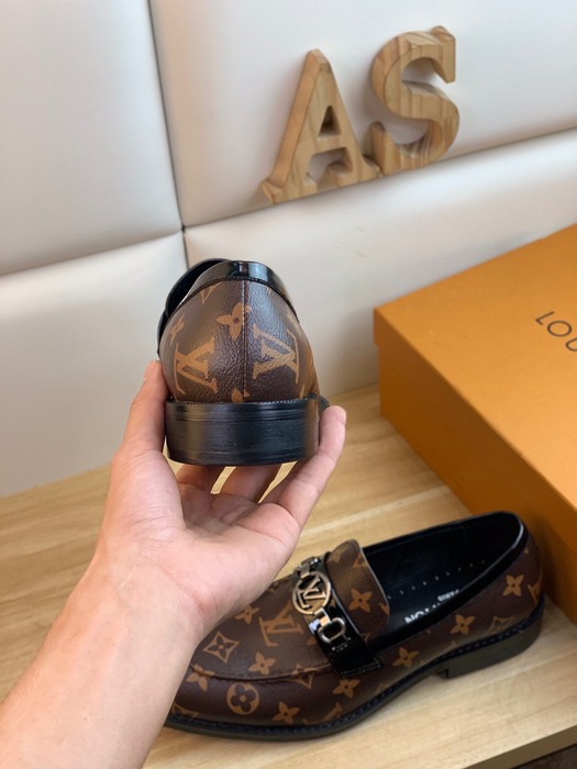 Shoes Louis Vuitton business casual loafer Brown