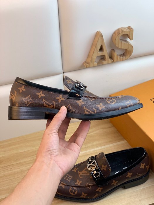 Shoes Louis Vuitton business casual loafer Brown