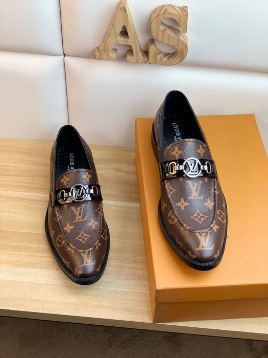 Shoes Louis Vuitton business casual loafer Brown