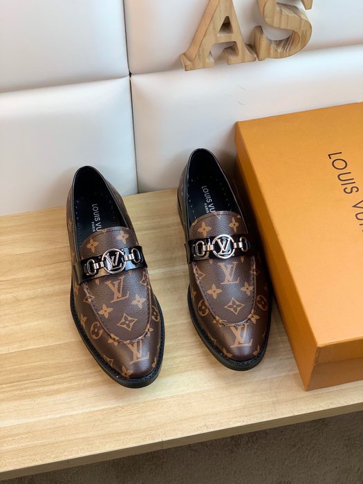 Shoes Louis Vuitton business casual loafer Brown