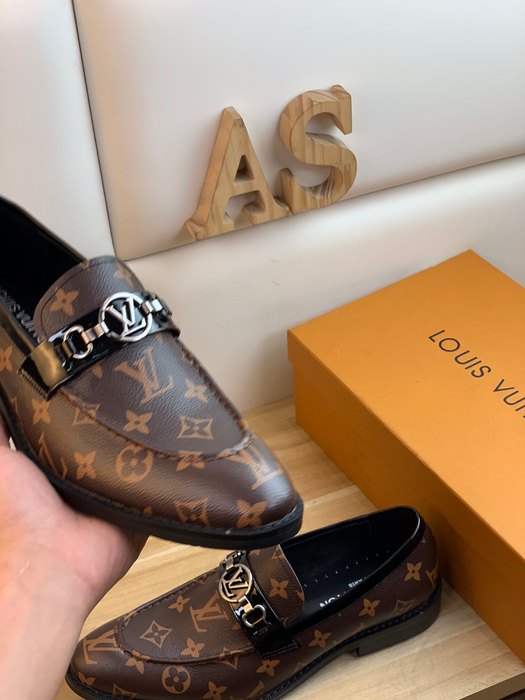 Shoes Louis Vuitton business casual loafer Brown