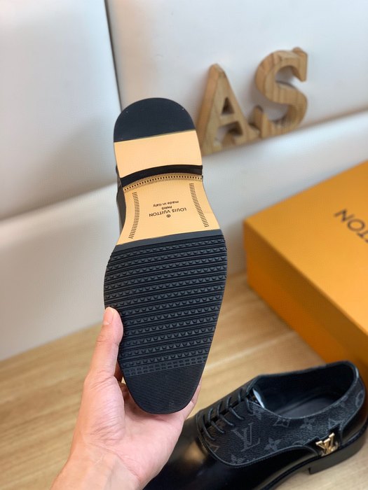 Shoes Louis Vuitton business formal leather shoes Black