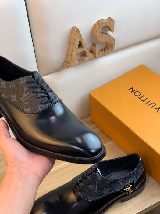 Shoes Louis Vuitton business formal leather shoes Black