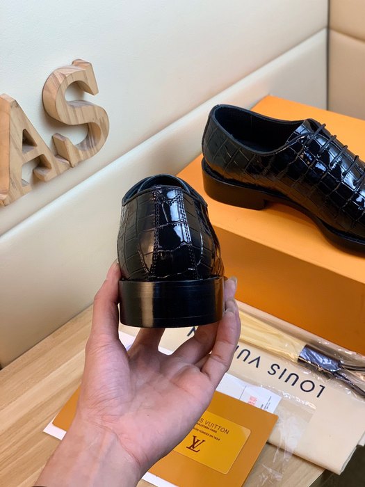 Shoes Louis Vuitton business leather shoes Black