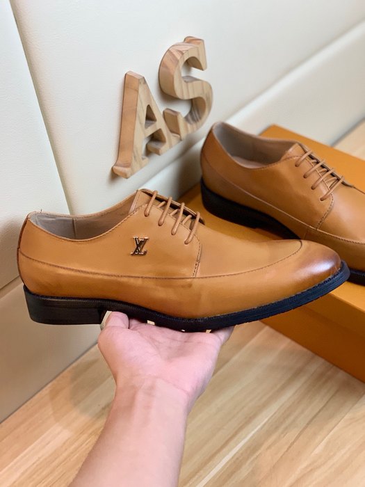 Shoes Louis Vuitton business leather shoes Tan