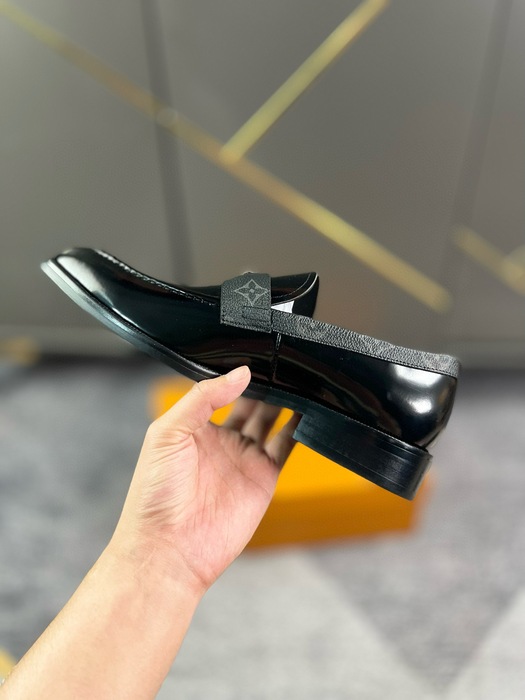 Shoes Louis Vuitton business loafer Black