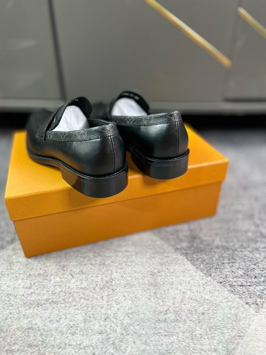 Shoes Louis Vuitton business loafers Black