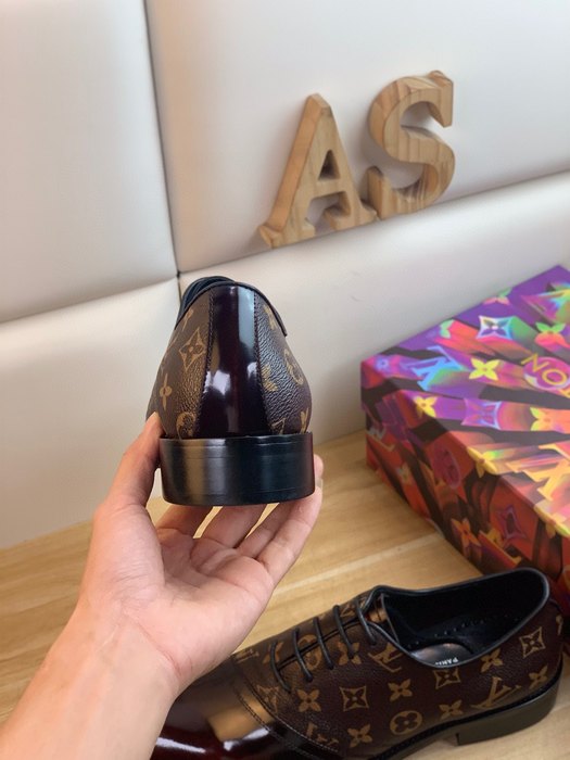 Shoes Louis Vuitton business oxford Brown