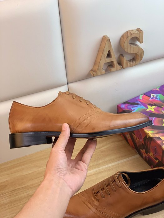 Shoes Louis Vuitton business oxford Tan