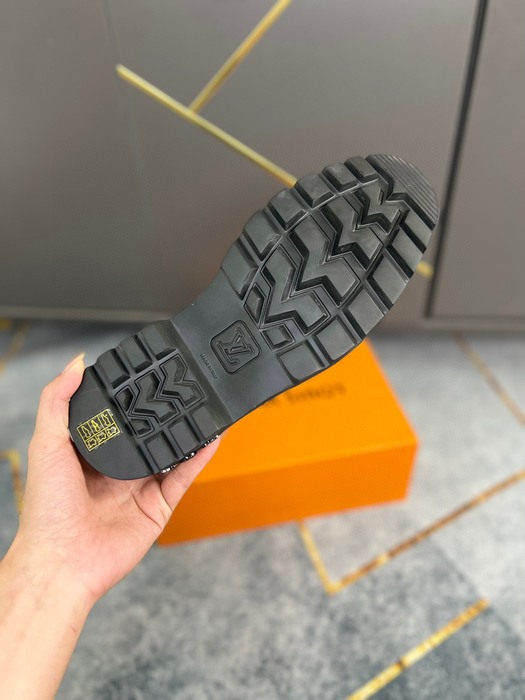 Shoes Louis Vuitton casual loafer Black 001