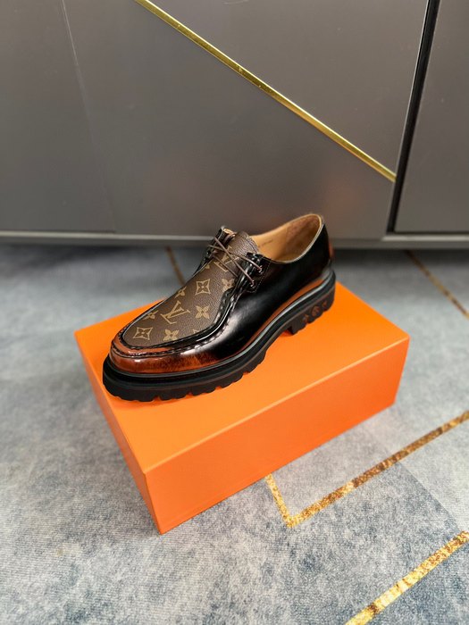 Shoes Louis Vuitton casual moccasin loafers Black