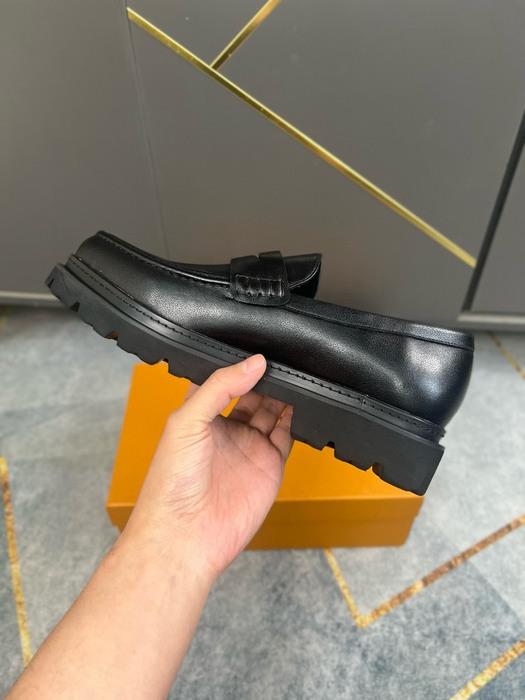 Shoes Louis Vuitton classic loafer Black