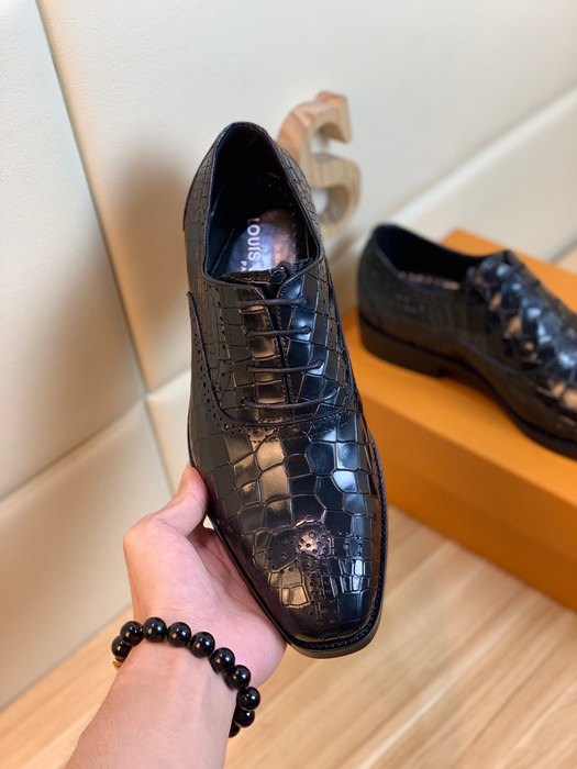 Shoes Louis Vuitton croco embossed leather derby Black