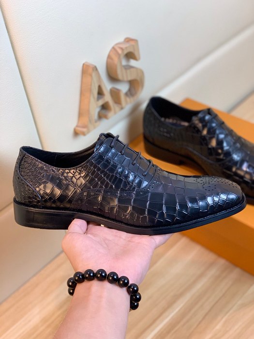 Shoes Louis Vuitton croco embossed leather derby Black