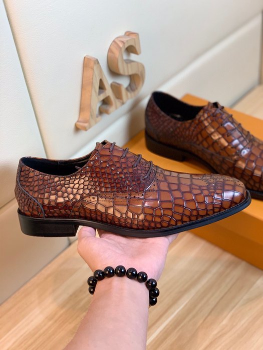 Shoes Louis Vuitton crocodile embossed leather derby Brown