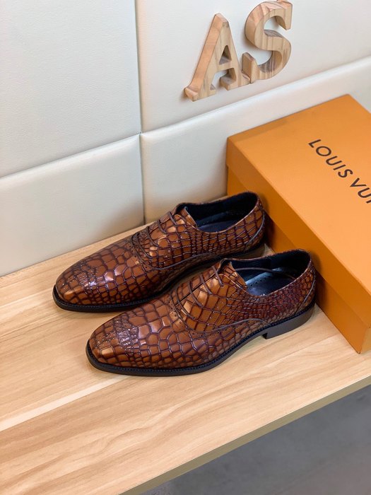 Shoes Louis Vuitton crocodile embossed leather derby Brown