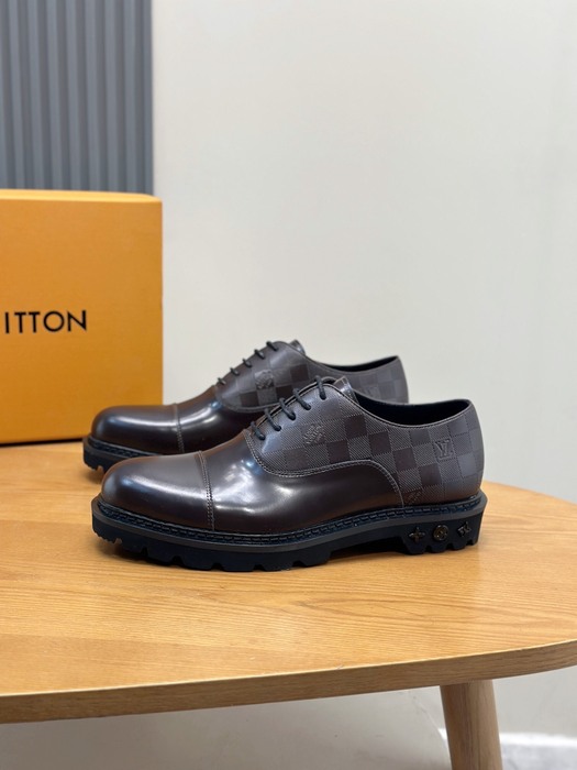 Shoes Louis Vuitton derby Brown