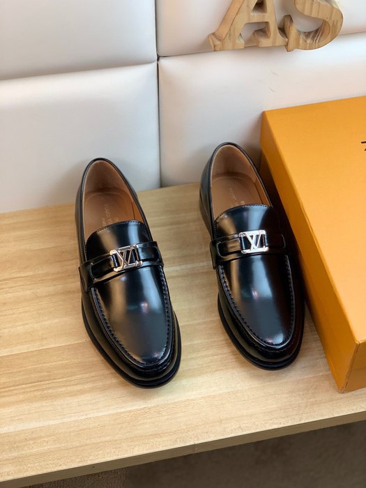 Shoes Louis Vuitton dress loafer Black