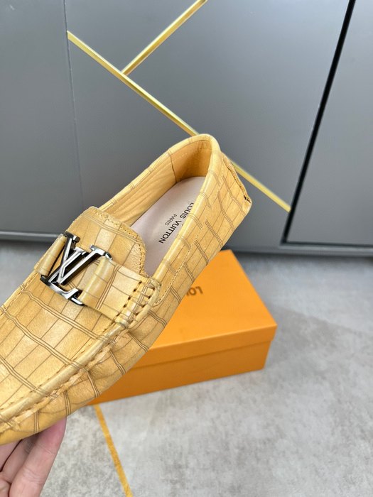 Shoes Louis Vuitton driving loafer Tan