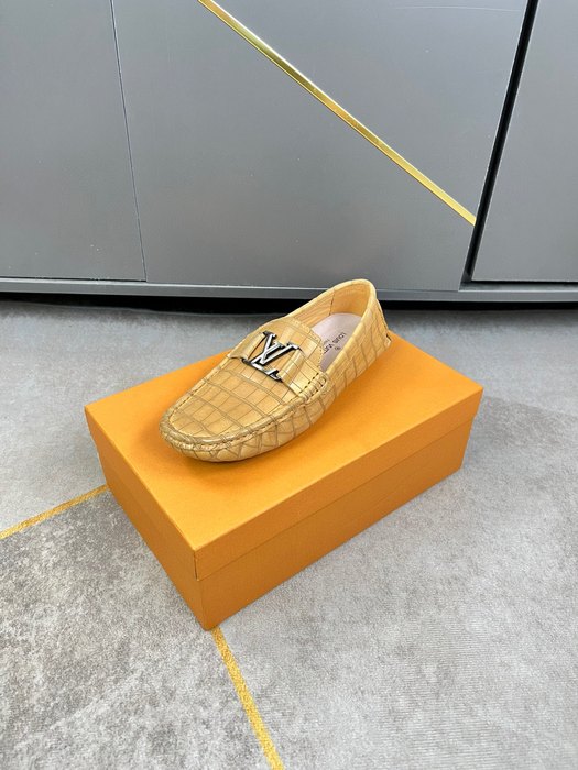 Shoes Louis Vuitton driving loafer Tan