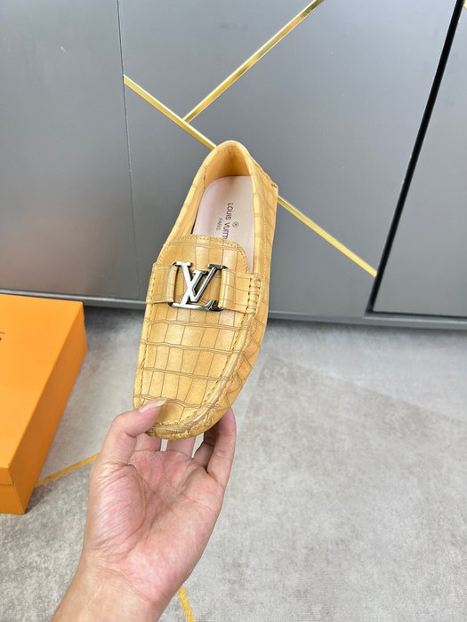 Shoes Louis Vuitton driving loafer Tan