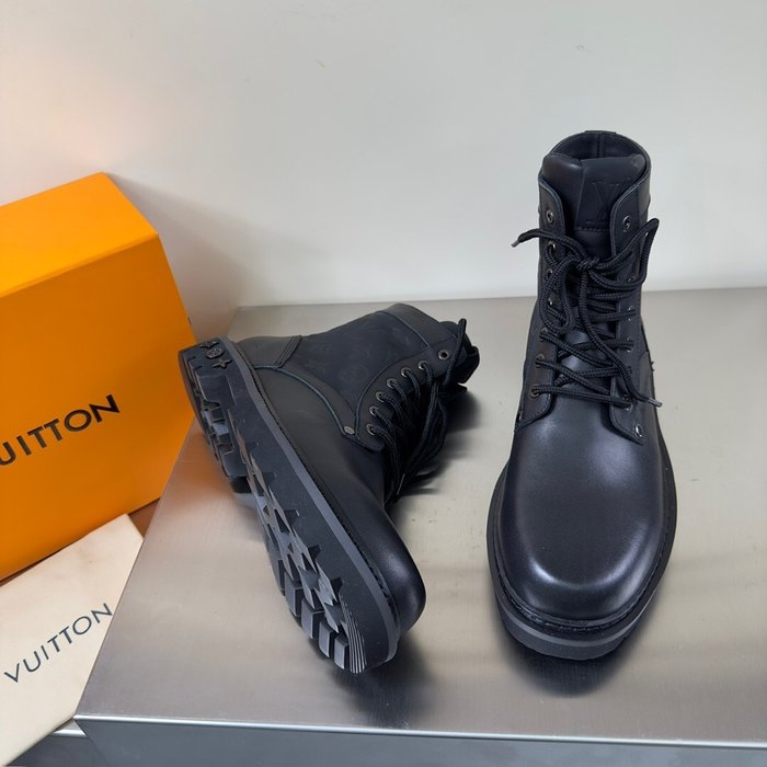 Shoes Louis Vuitton high top casual boots Black 001