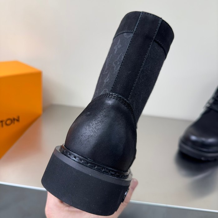 Shoes Louis Vuitton high top casual boots Black 002