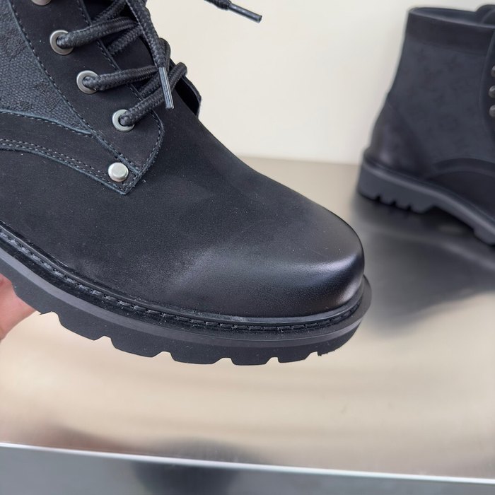 Shoes Louis Vuitton high top casual boots Black 002