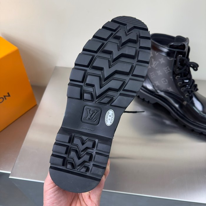 Shoes Louis Vuitton high top casual boots Black