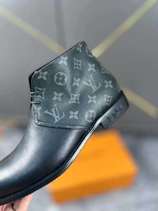 Shoes Louis Vuitton high top leather boots Black