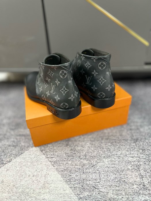 Shoes Louis Vuitton high top leather boots Black