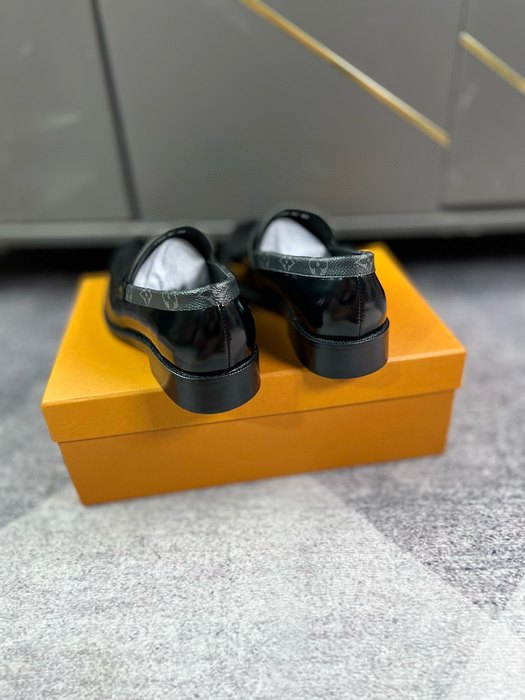 Shoes Louis Vuitton leather loafer Black