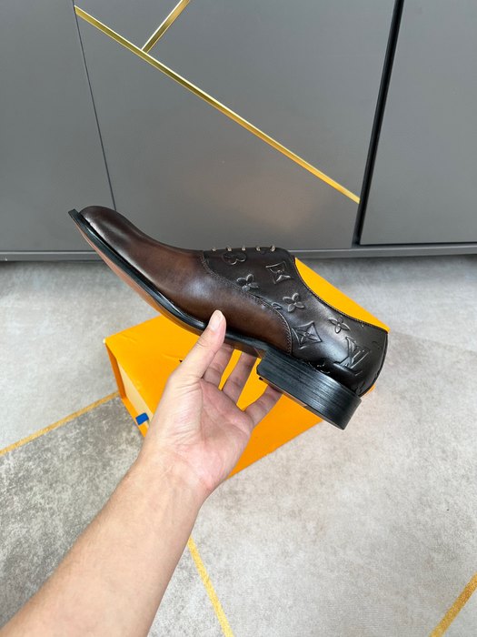 Shoes Louis Vuitton leather oxford Brown