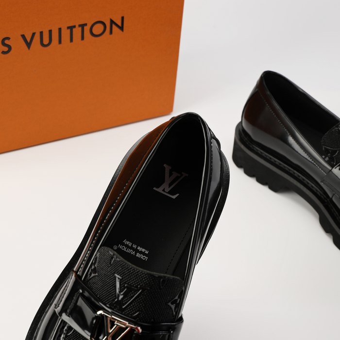 Shoes Louis Vuitton loafer Black 003