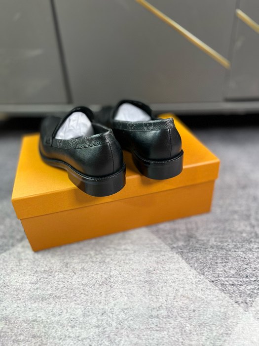 Shoes Louis Vuitton loafer Black 008