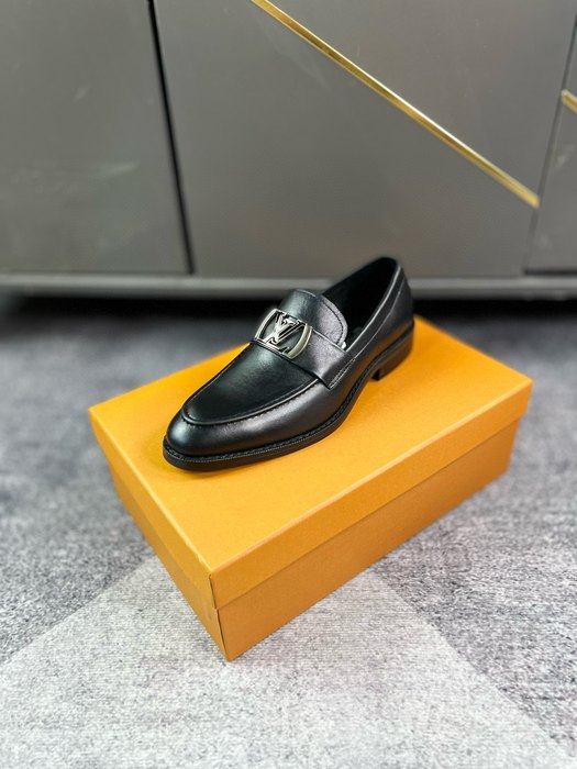 Shoes Louis Vuitton loafer Black 011